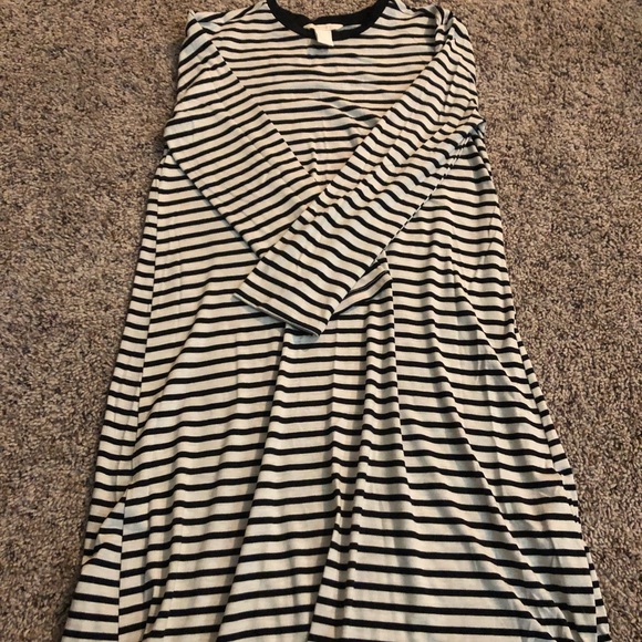 Long sleeve dress - Picture 1 of 2